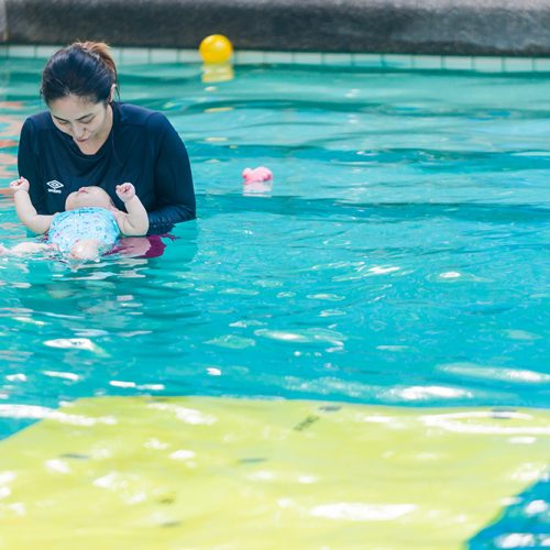 Bangkok Dolphins Infant Swimming (13)